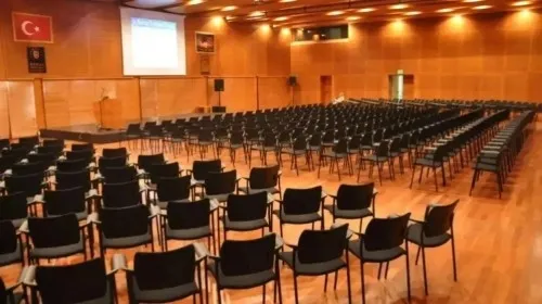 HÜDAVENDİGAR SALONU