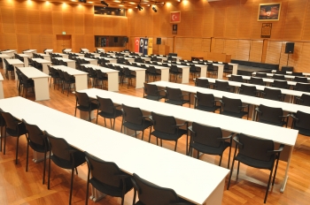 HÜDAVENDİGAR SALONU