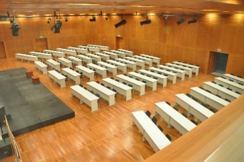 HÜDAVENDİGAR SALONU